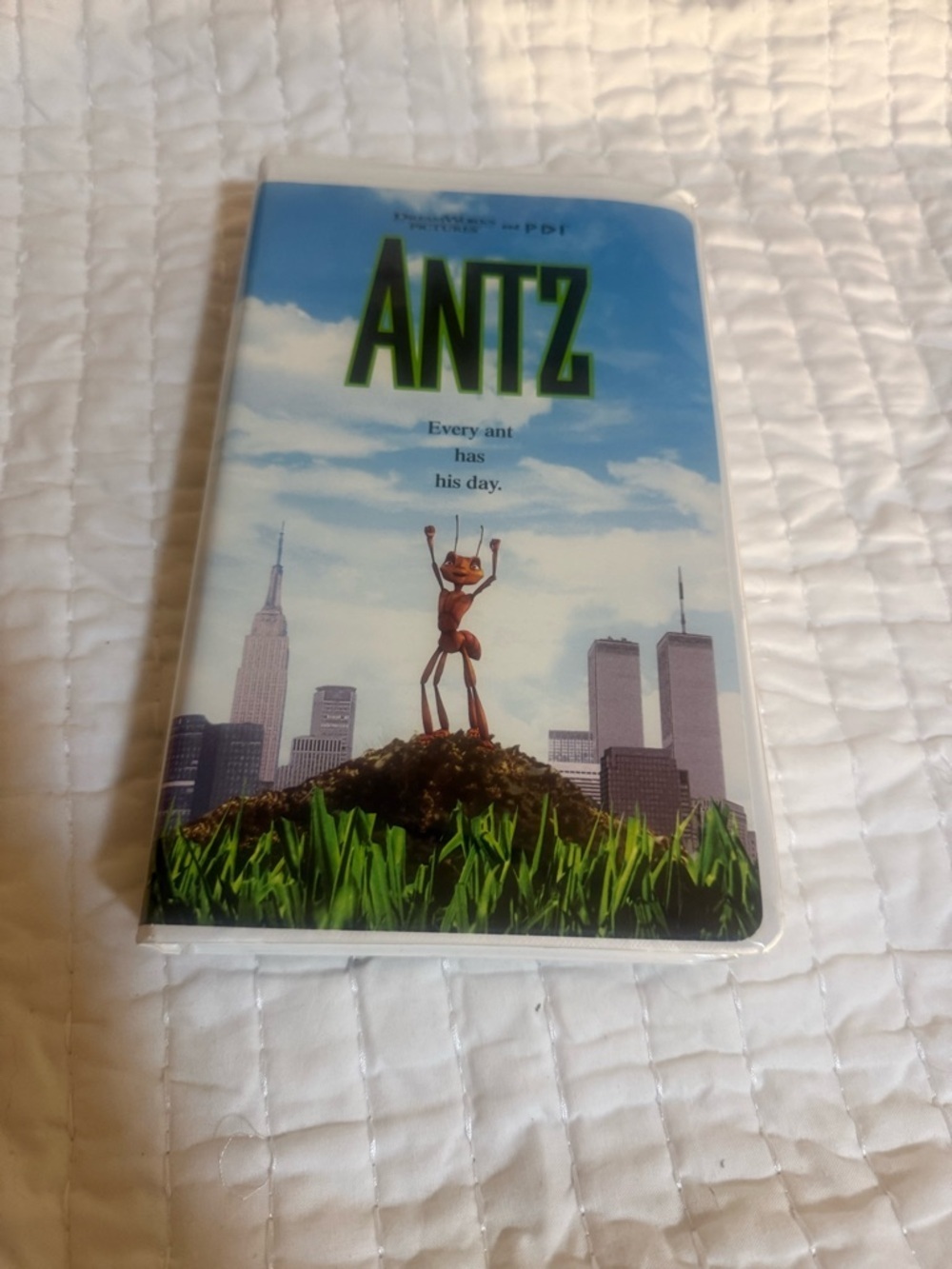 Antz VHS Tape DreamWorks Animated Movie Clamshell Tested